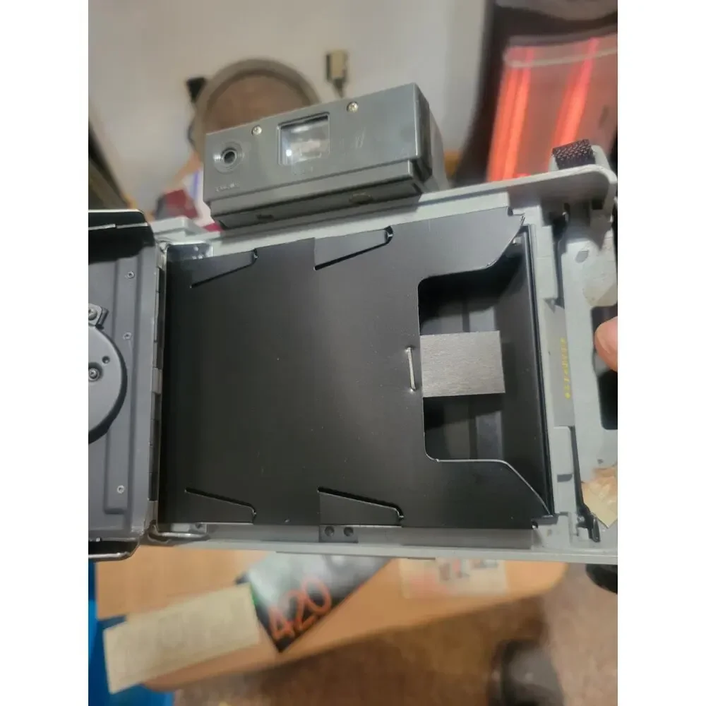 Vintage Polaroid 420 Automatic Land Camera with Manual, Flash & Case.